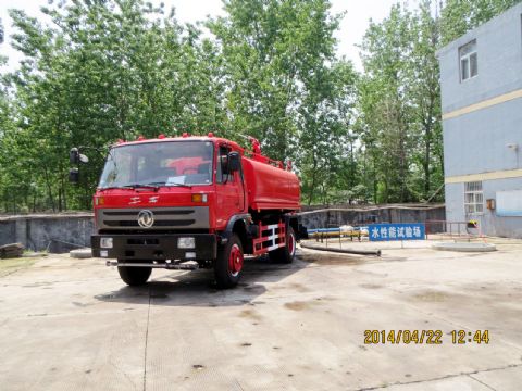 東風平頭8噸消防灑水車
